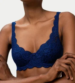 Triumph AMOURETTE 300