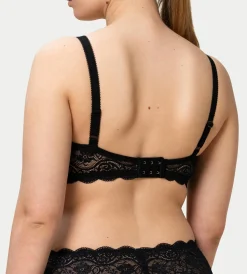 Triumph AMOURETTE 300