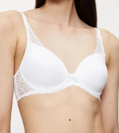 Triumph AMOURETTE SPOTLIGHT