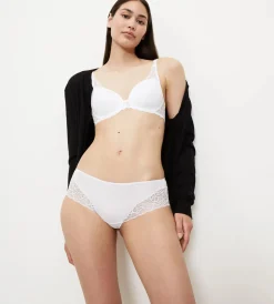 Triumph AMOURETTE SPOTLIGHT