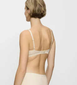 Triumph AURA SPOTLIGHT