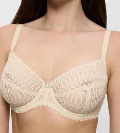 Triumph AURA SPOTLIGHT