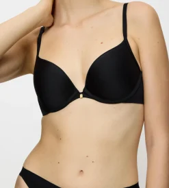 Triumph BODY MAKE-UP ESSENTIALS