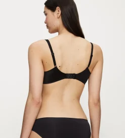 Triumph BODY MAKE-UP SOFT TOUCH