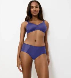 Triumph ESSENTIAL MINIMIZER T