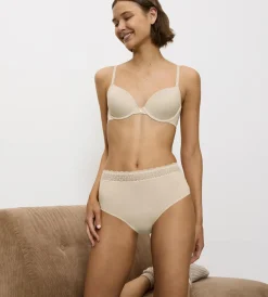 Triumph FEEL OF MODAL