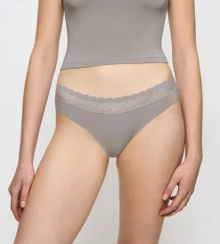 Triumph FEEL OF MODAL