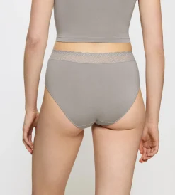 Triumph FEEL OF MODAL