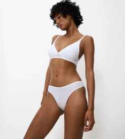 Triumph HARMONY SPOTLIGHT