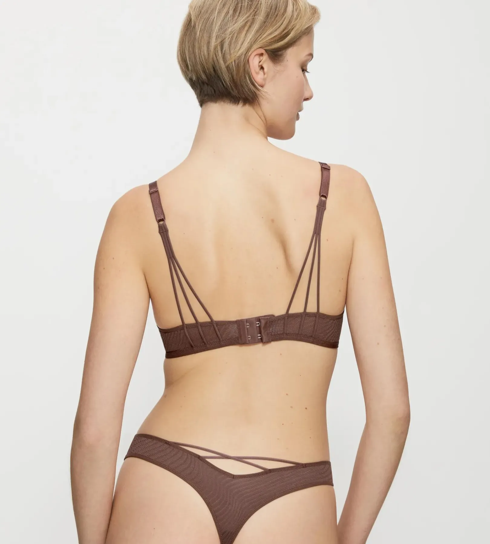 Triumph HARMONY SPOTLIGHT