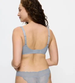 Triumph HARMONY SPOTLIGHT