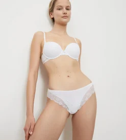 Triumph LOVELY MICRO