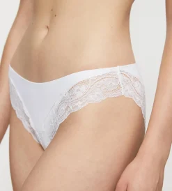 Triumph LOVELY MICRO