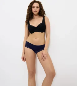 Triumph LOVELY MICRO