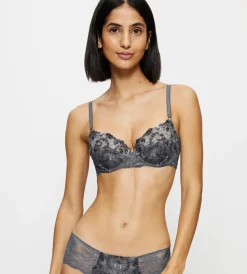 Triumph SENSUAL SPOTLIGHT