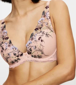 Triumph SENSUAL SPOTLIGHT