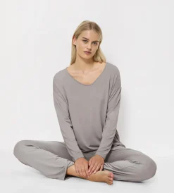 Triumph TIMELESS SENSUALITY