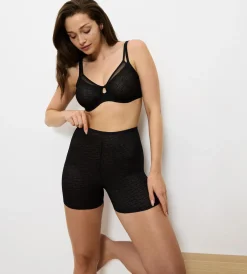 Triumph SIGNATURE SHEER
