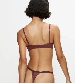 Triumph SIGNATURE SHEER