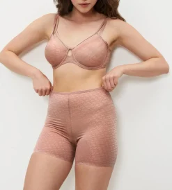 Triumph SIGNATURE SHEER