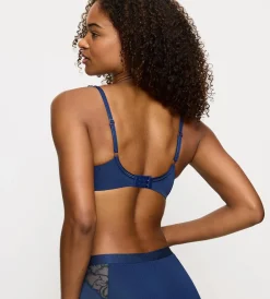 Triumph WILD AZALEA FLORALE