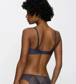 Triumph WILD PEONY FLORALE