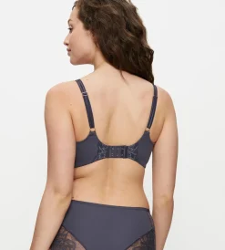 Triumph WILD PEONY FLORALE